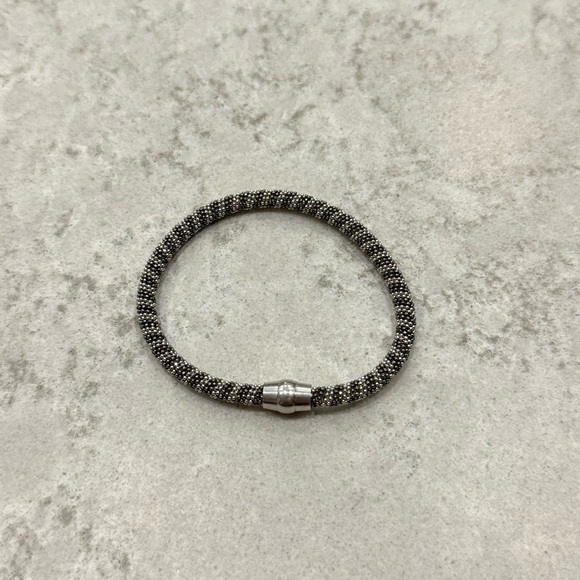 MAGNETIC SILVER BRACELET TRIO - Picture 4 of 6